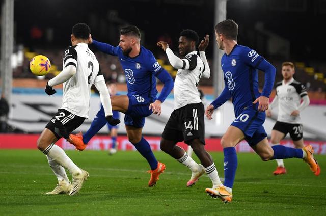 2016年7月：芝加哥小熊队从洋基队交易得到火球男阿罗迪斯·查普曼。